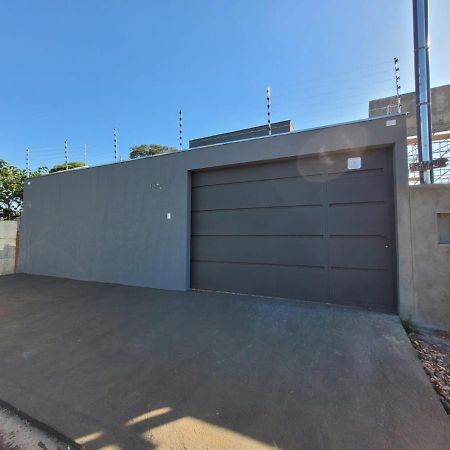 Apartamento Confortavel Para Ate 6 Pessoas, Sao 10 Unidades, Excelente Custo Beneficio Uberaba Εξωτερικό φωτογραφία